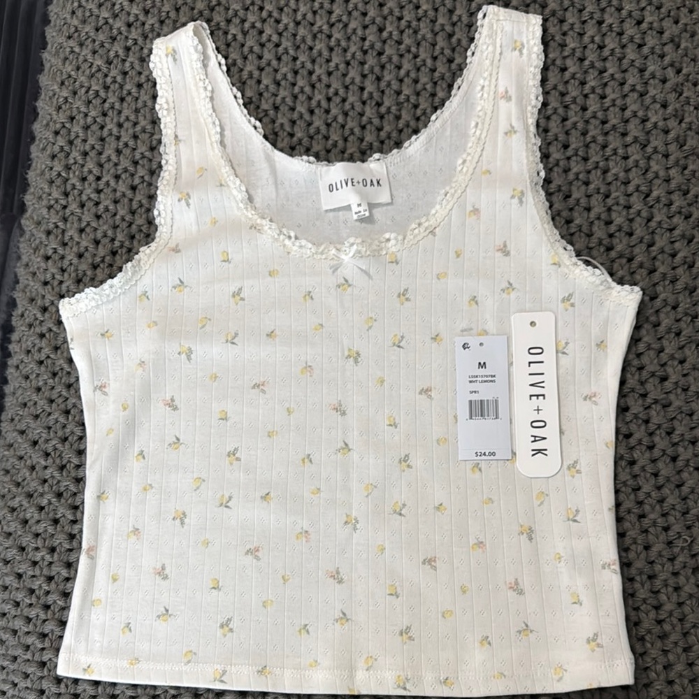 Olive & Oak White and Blue Ribbed Sleeveless Tank Top